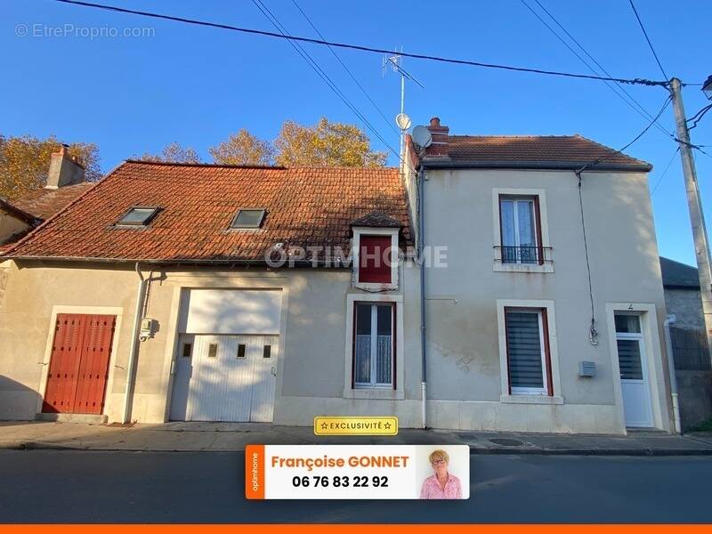 Appartement à SAINT-AMAND-MONTROND