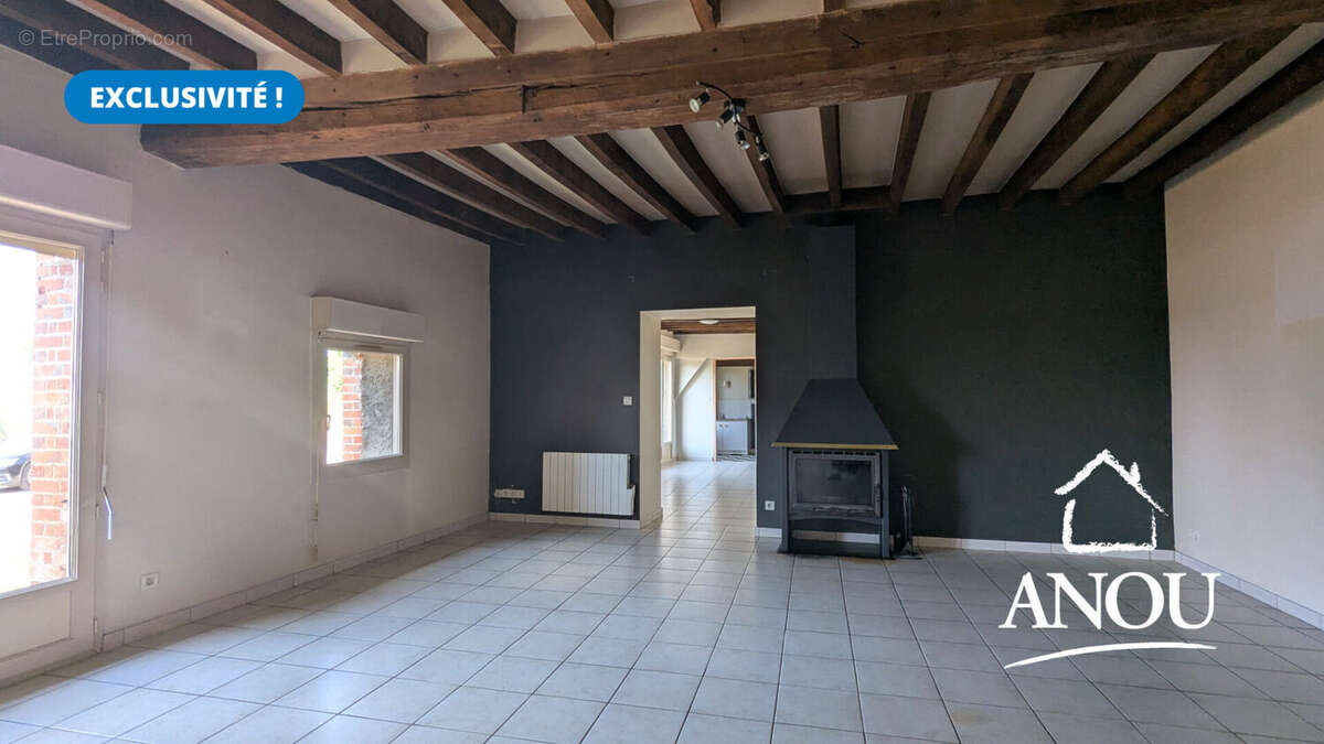 Maison 2 chambres avec garage et dépendances - photo 3