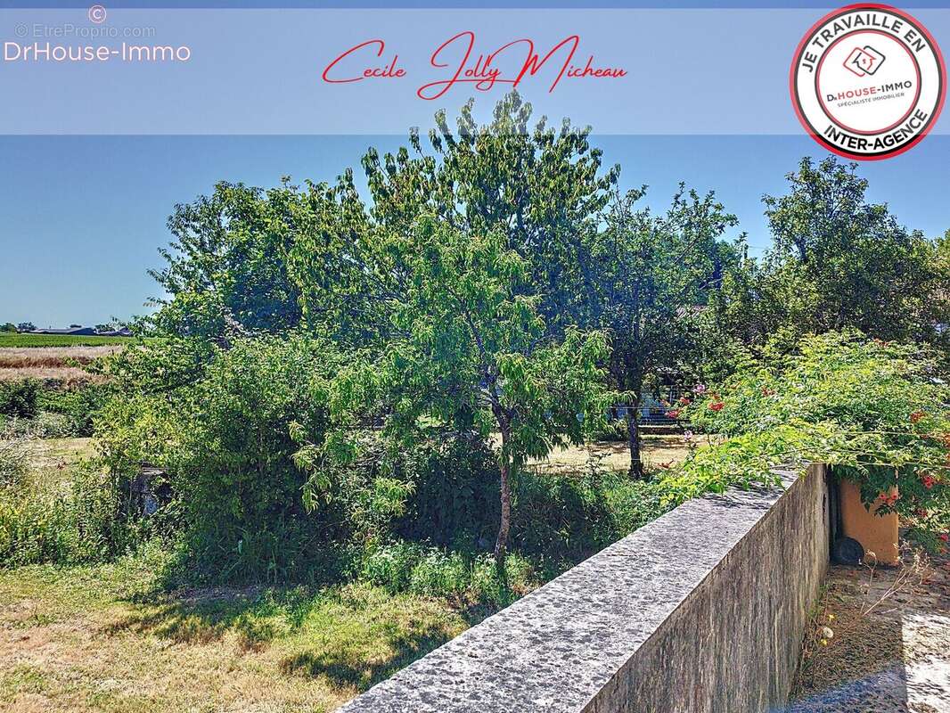 Maison à SAMONAC