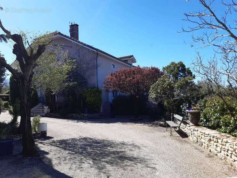 Maison à DOUELLE