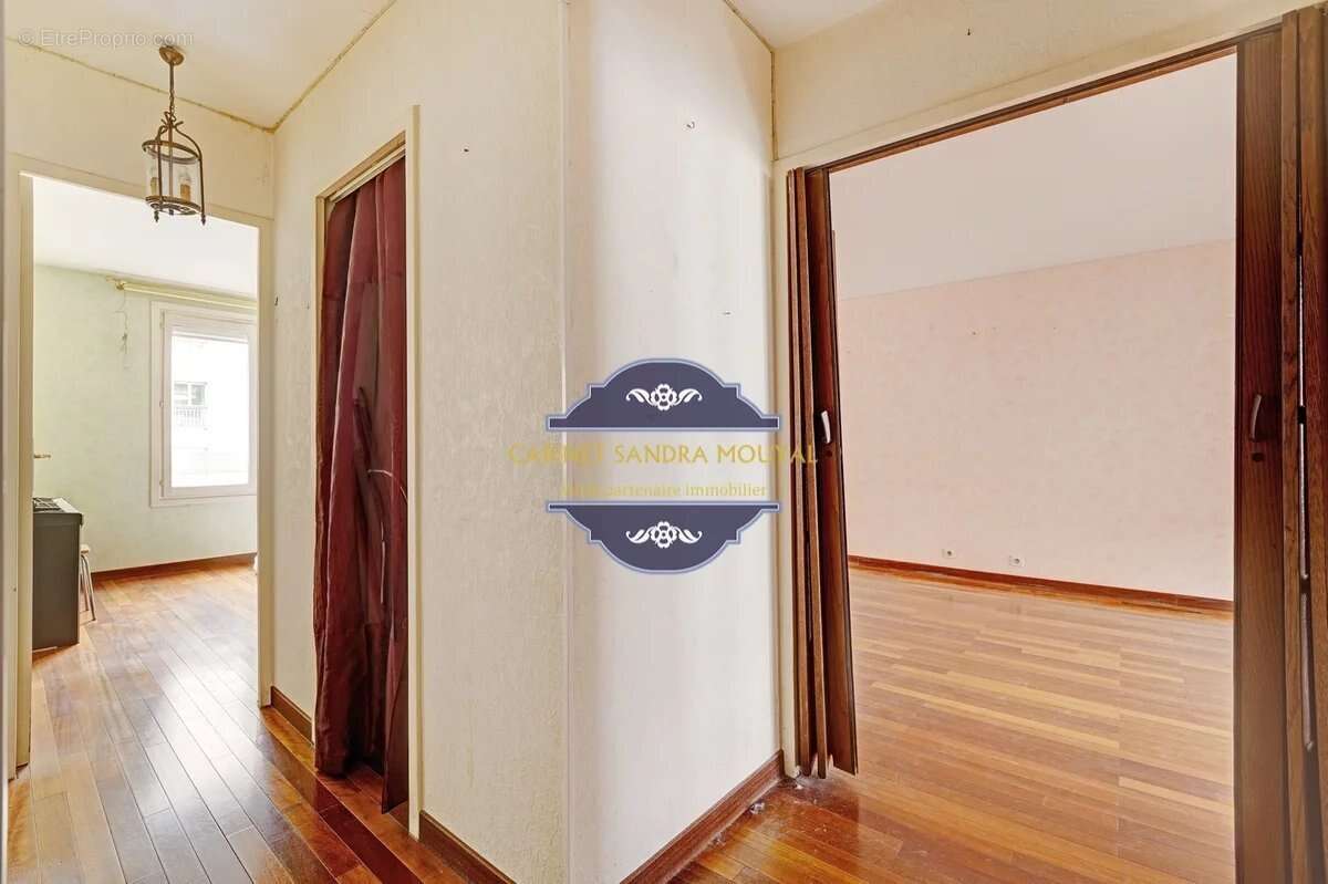 Appartement à PARIS-3E