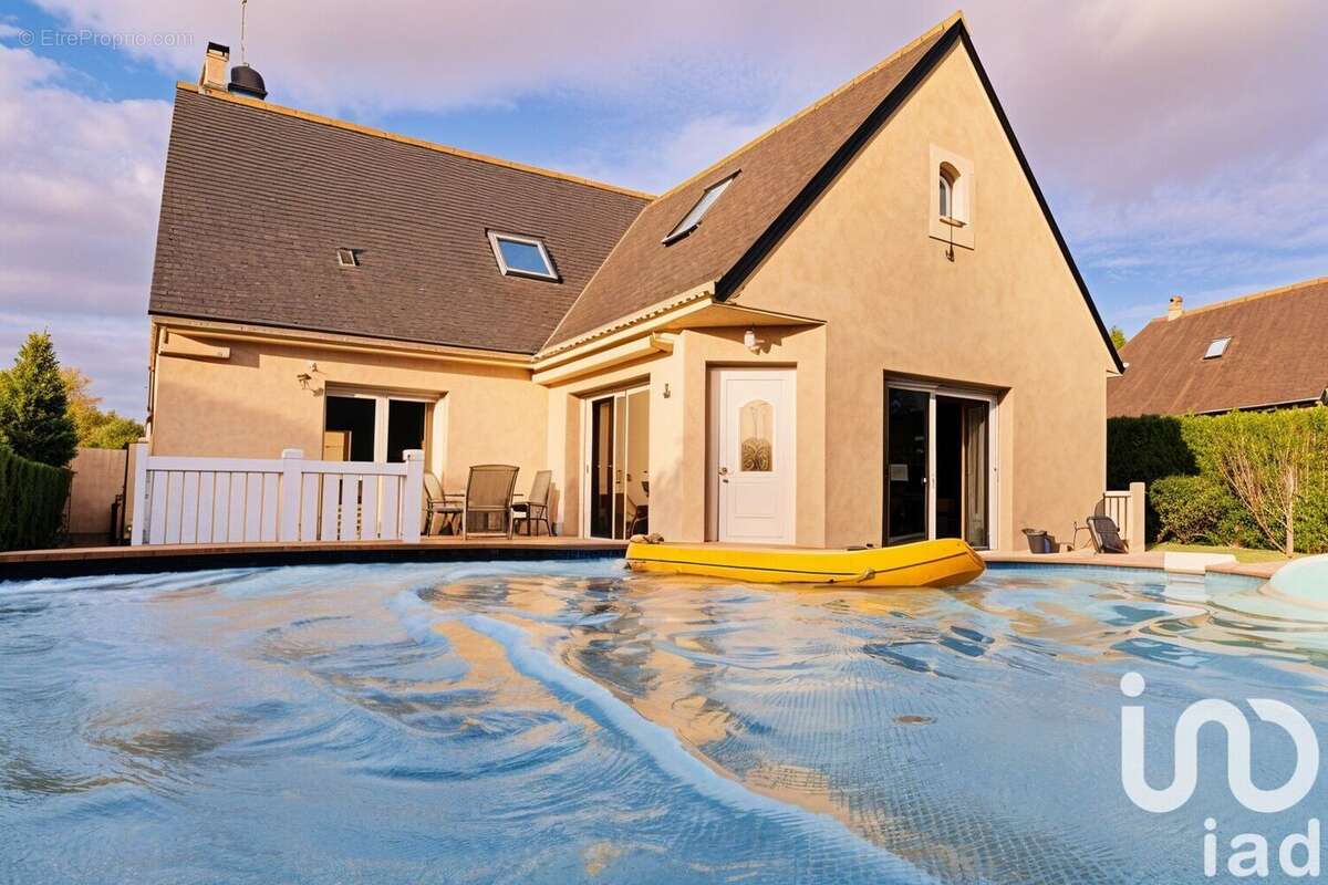 Photo 3 - Maison à SAINT-SULPICE-DE-POMMERAY