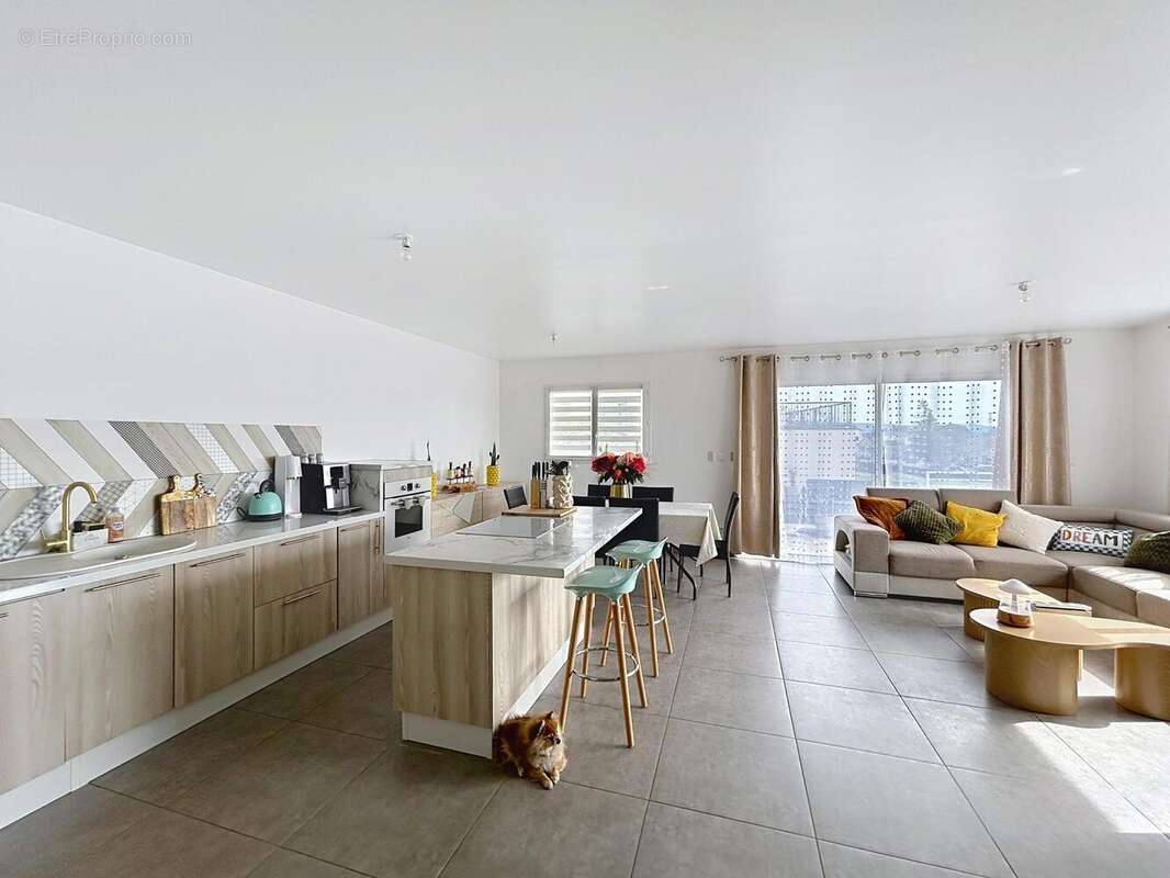 Photo 3 - Maison à ESTRABLIN