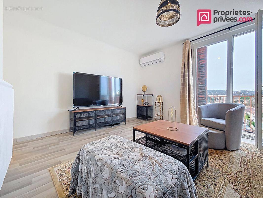 Appartement à BOLLENE