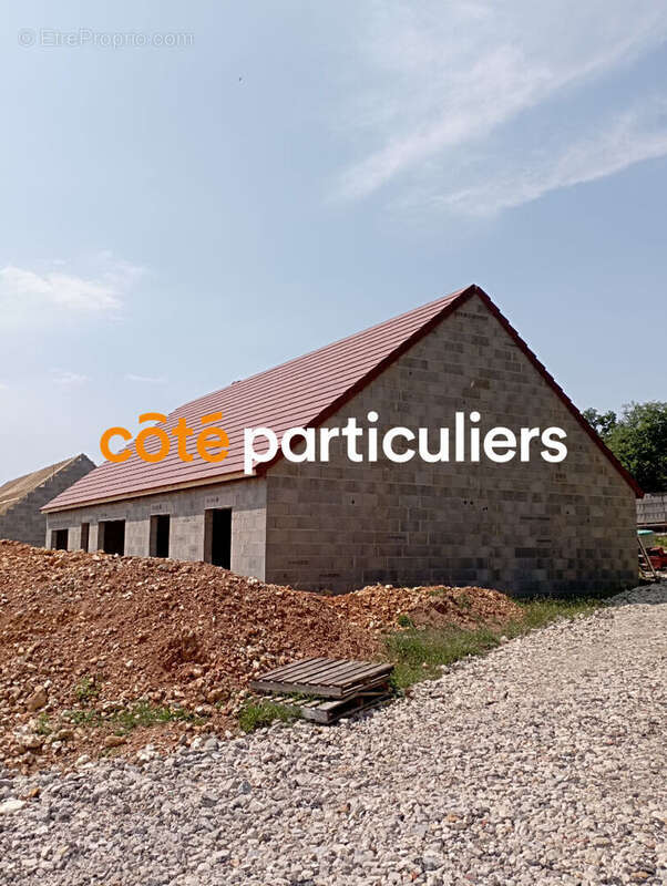 Maison à SAINT-GERMAIN-DES-PRES