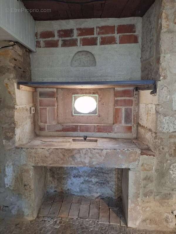 Maison à CHASSENEUIL-SUR-BONNIEURE