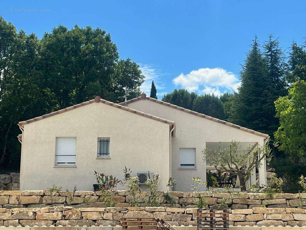 Maison à BARJAC