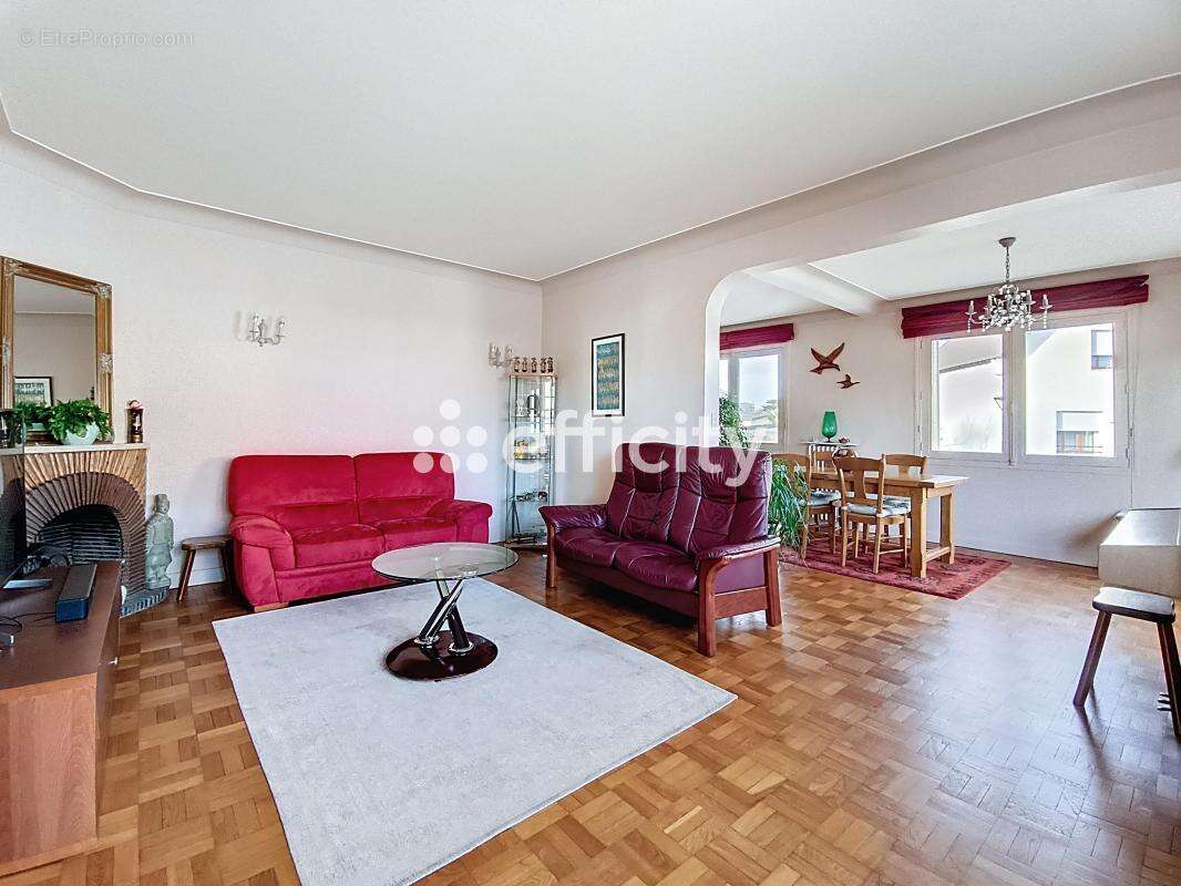 Maison à SAINT-GRATIEN