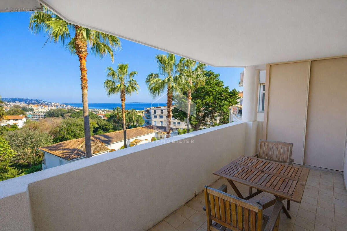 Appartement à MANDELIEU-LA-NAPOULE