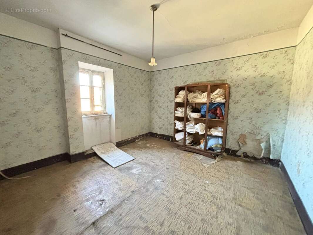Maison à BLOMAC