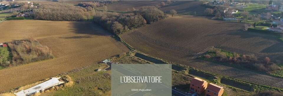 Terrain à PUJAUDRAN