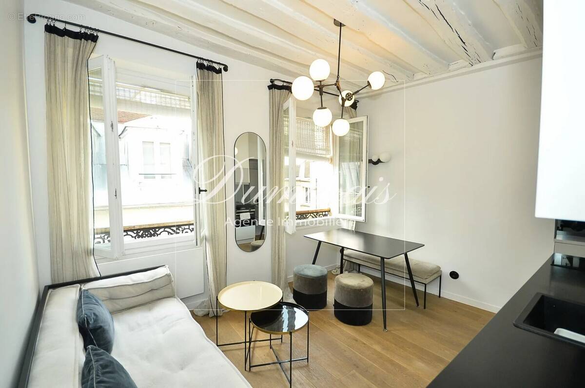 Appartement à PARIS-4E