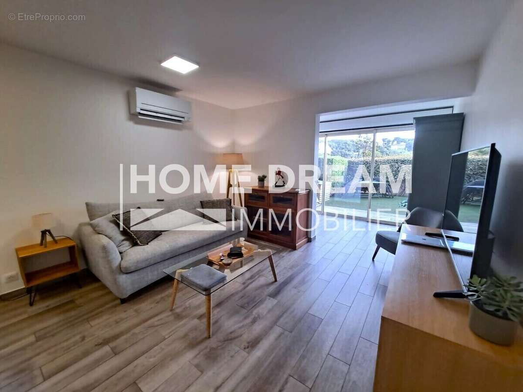 Appartement à SANARY-SUR-MER