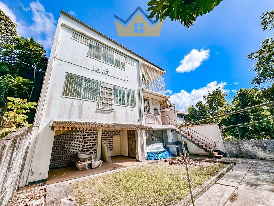 Maison à FORT-DE-FRANCE