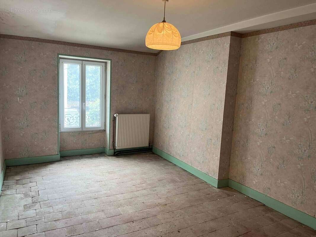 Maison à SENNECEY-LE-GRAND