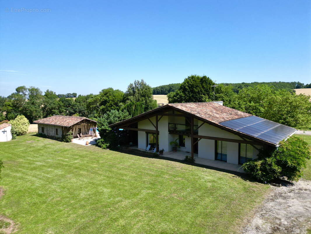 Maison à CASTELJALOUX