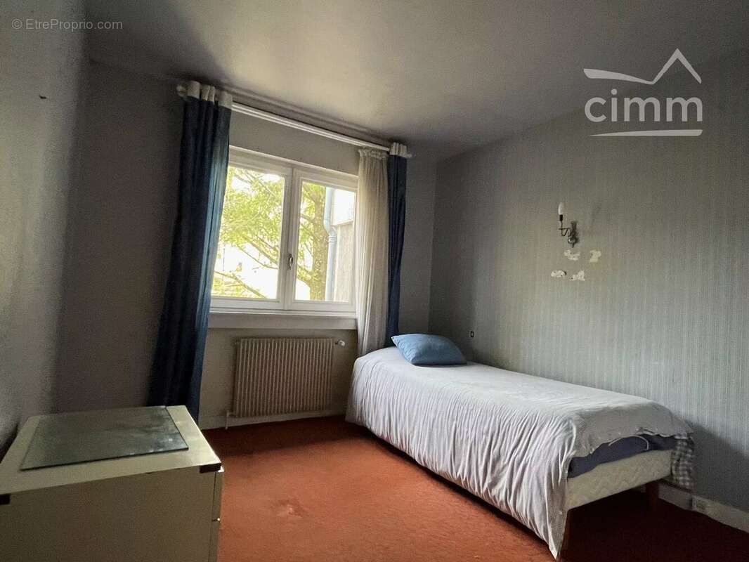 Maison à MIREFLEURS