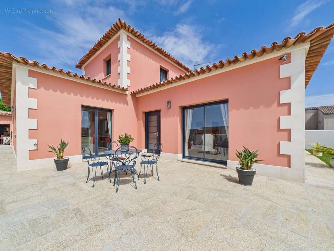 Maison 191 m² à Aiffres  - photo 9