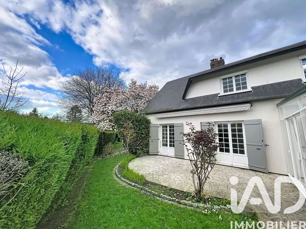 Photo 4 - Maison à LE MESNIL-ESNARD