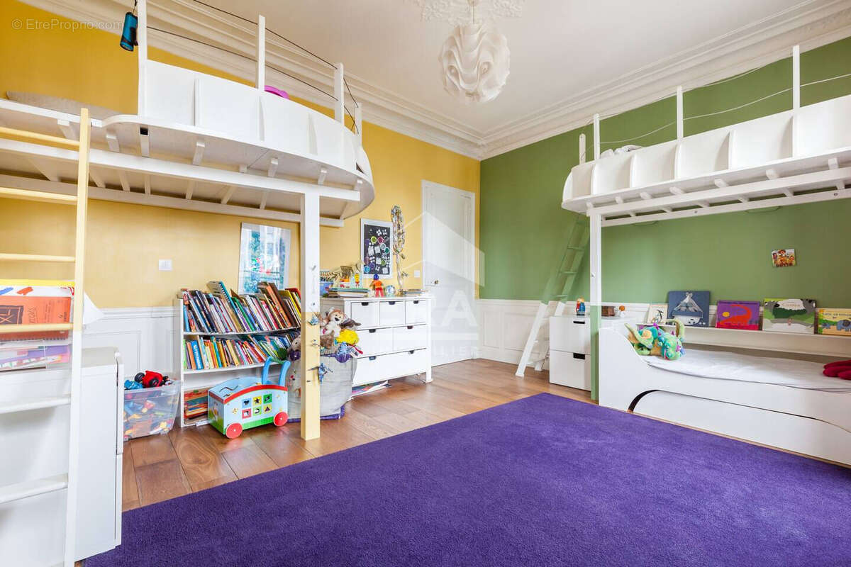 Appartement à PARIS-19E