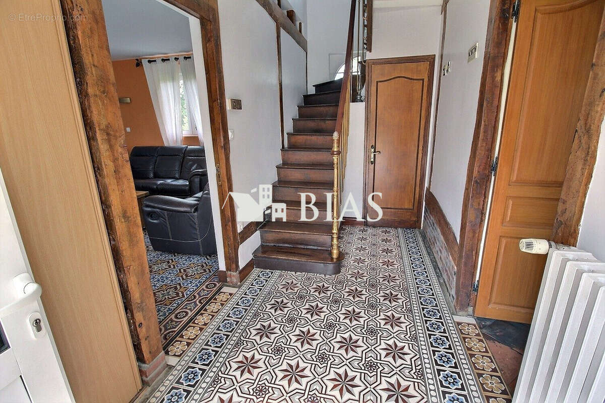 Maison 182 m² à Buchy  - photo 5
