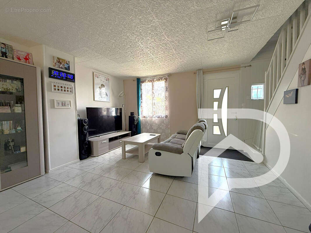 Maison à SAINT-JUST-EN-CHAUSSEE