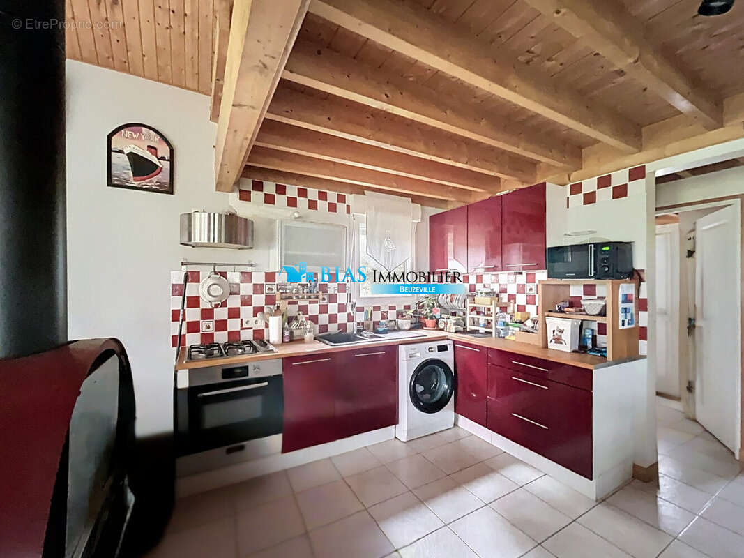 CUISINE  - Maison à MARTAINVILLE