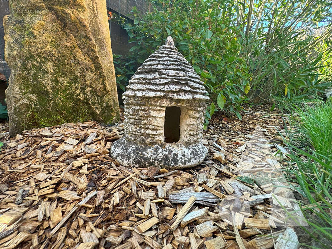 Maison à LA ROQUE-GAGEAC