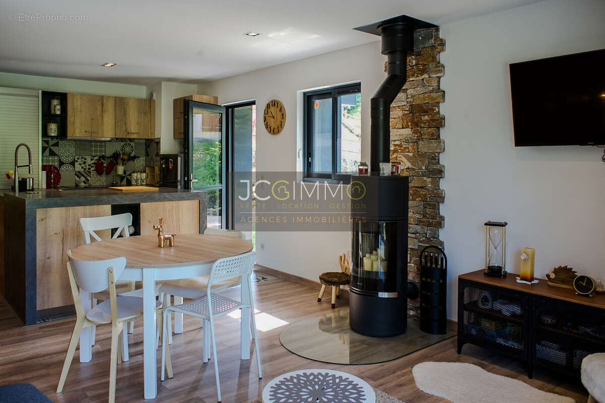 Superbe appartement triplex dans un chalet avec vue dominante et garage - photo 9
