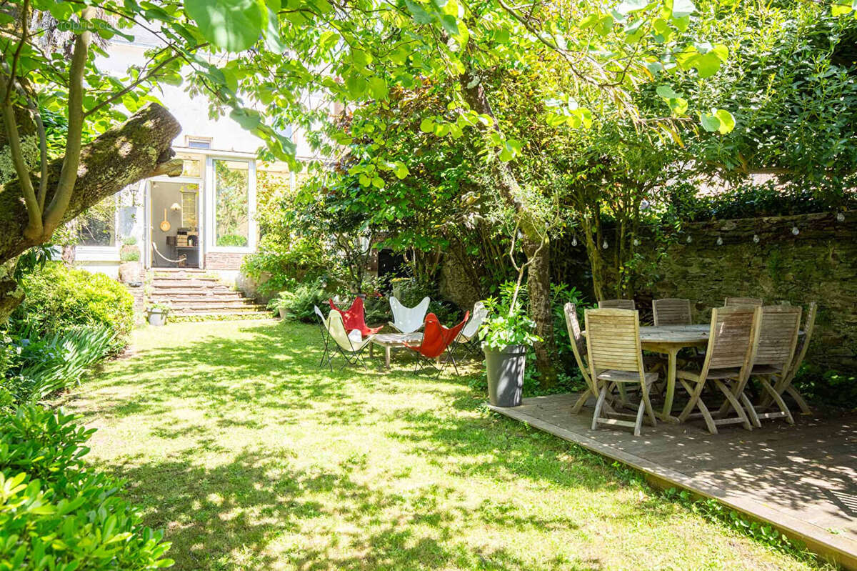 A vendre nantes americains spacieuse maison familiale de caractere - photo 3