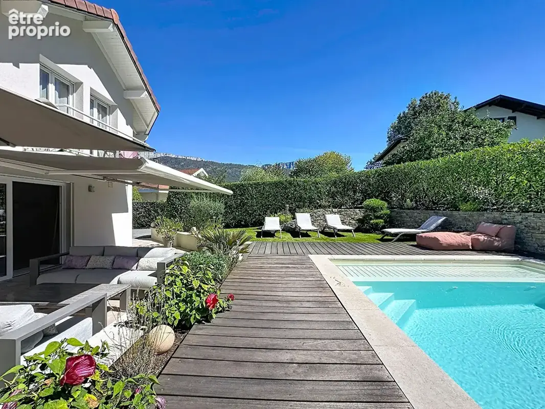 Annecy-le-Vieux - Villa familiale avec piscine - photo 2