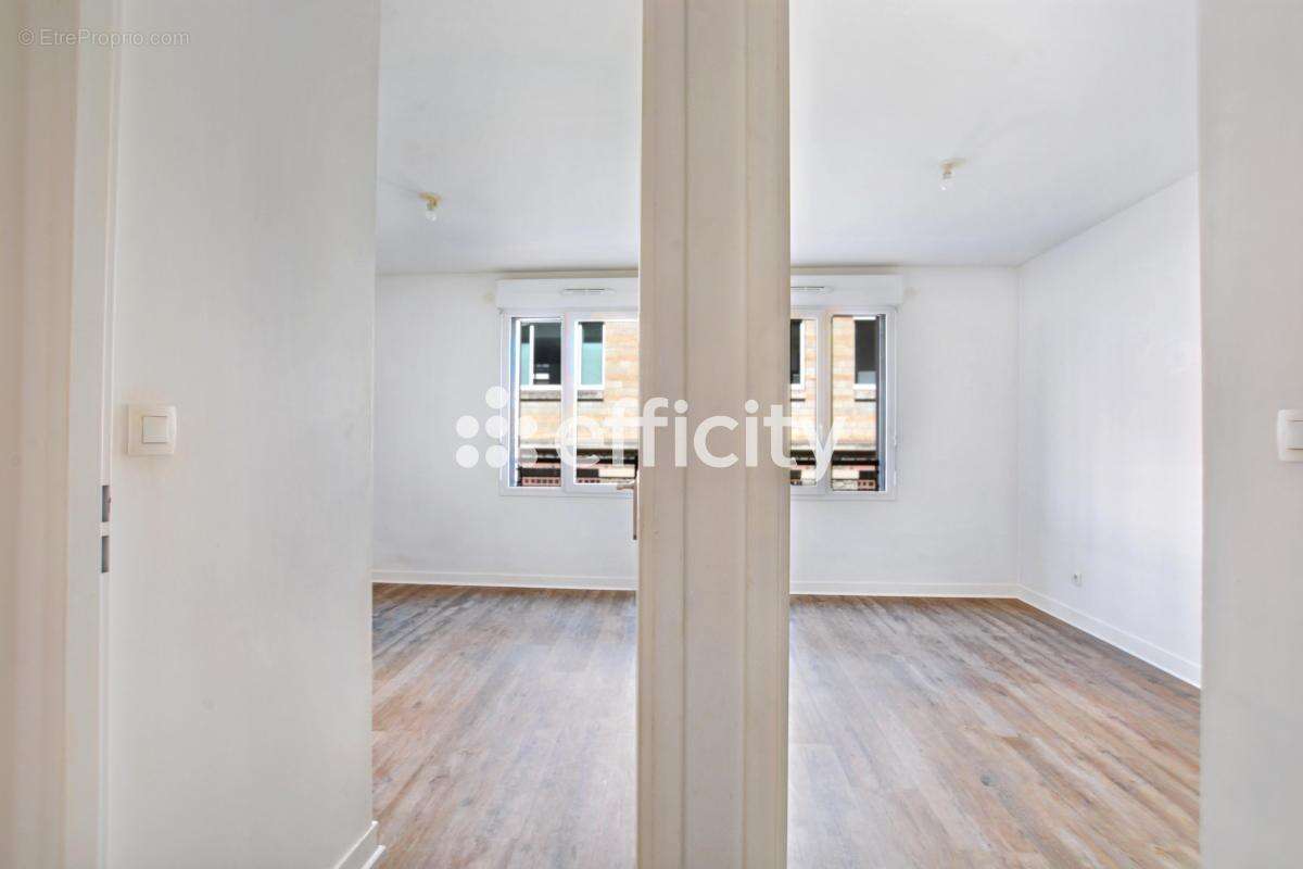 Appartement à SURESNES