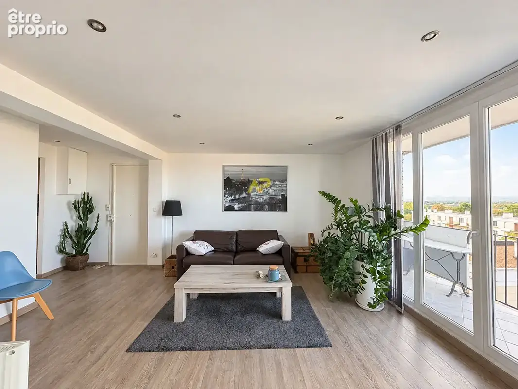 Dernier etage - vue exceptionnelle - photo 3