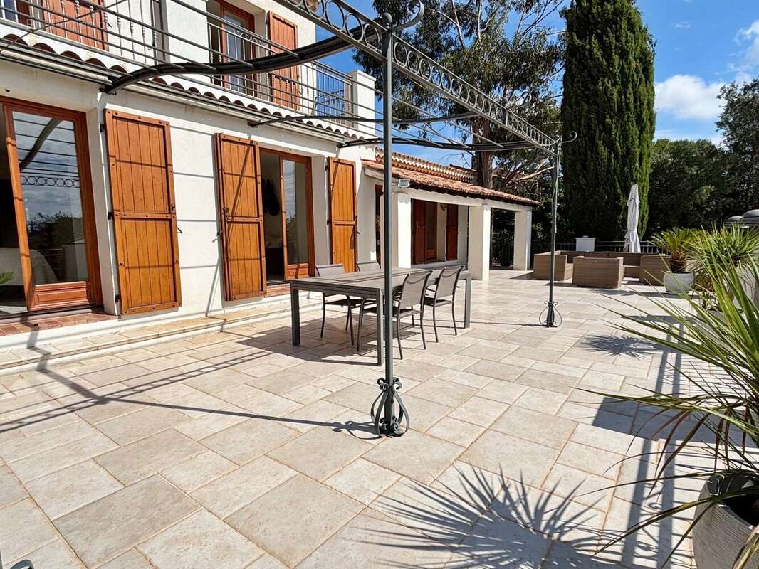 Maison à FREJUS