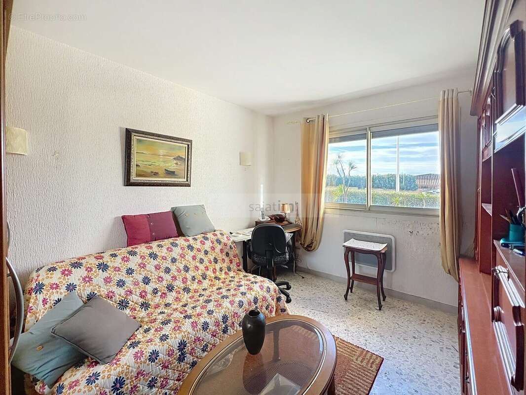 Appartement à SIX-FOURS-LES-PLAGES