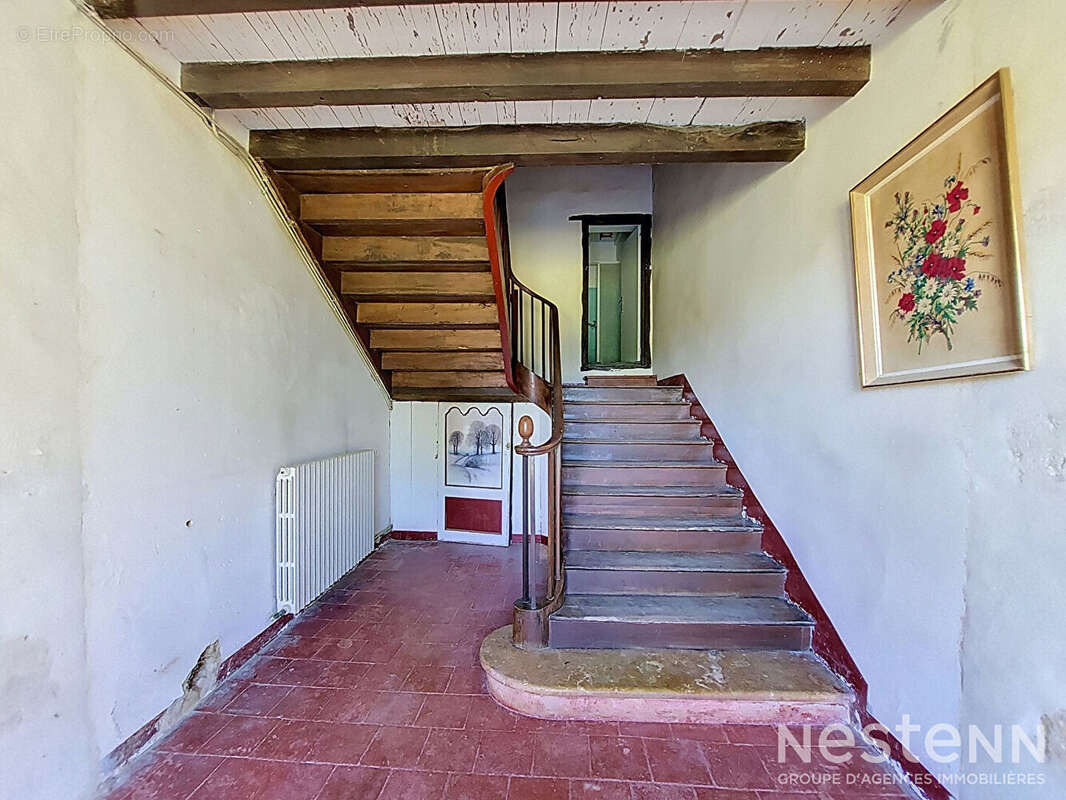 Maison à CASTERA-VERDUZAN