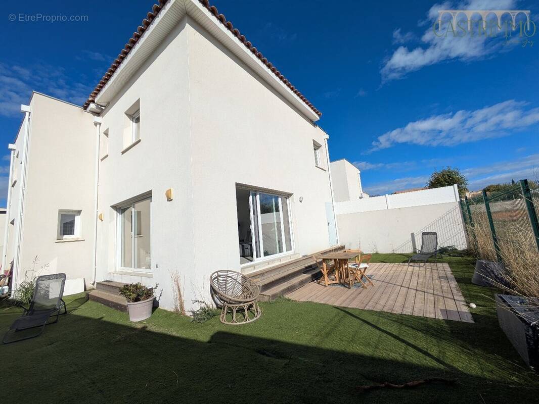 Maison à SUSSARGUES