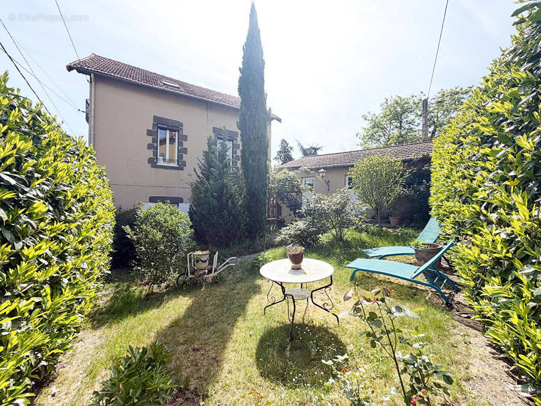 Maison à CLERMONT-FERRAND
