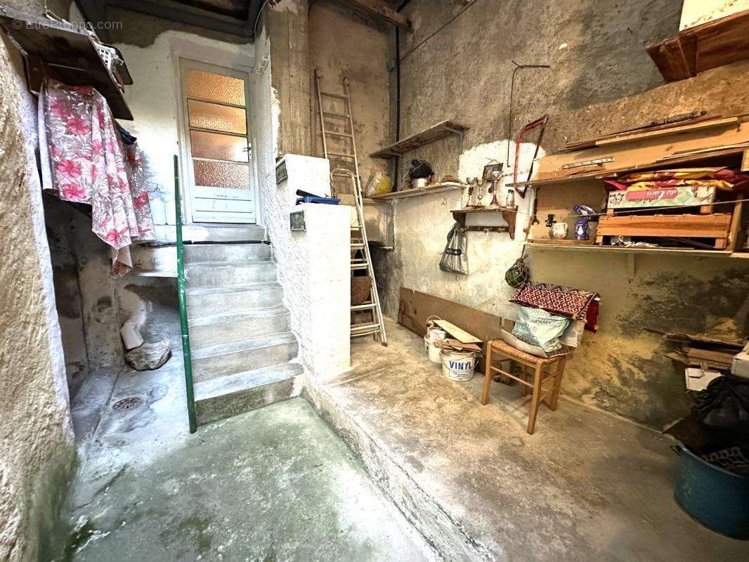 Maison à CAUNES-MINERVOIS