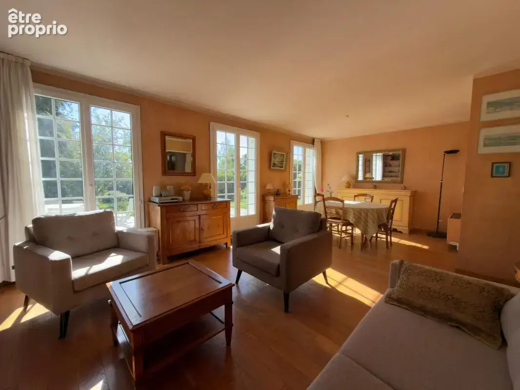 À vendre – Belle maison familiale de 7 pièces avec vue dégagée sur la campagne - photo 3