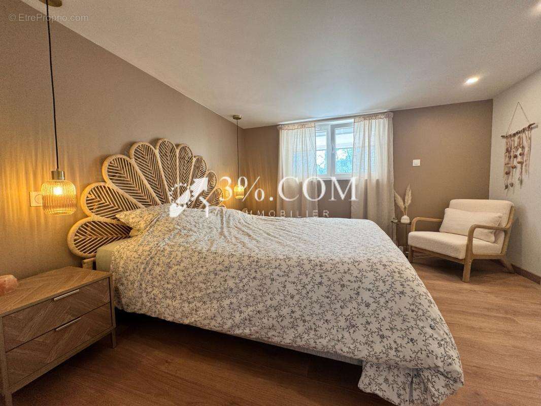 3%COM Jolie maison rénovée avec jardin - photo 12
