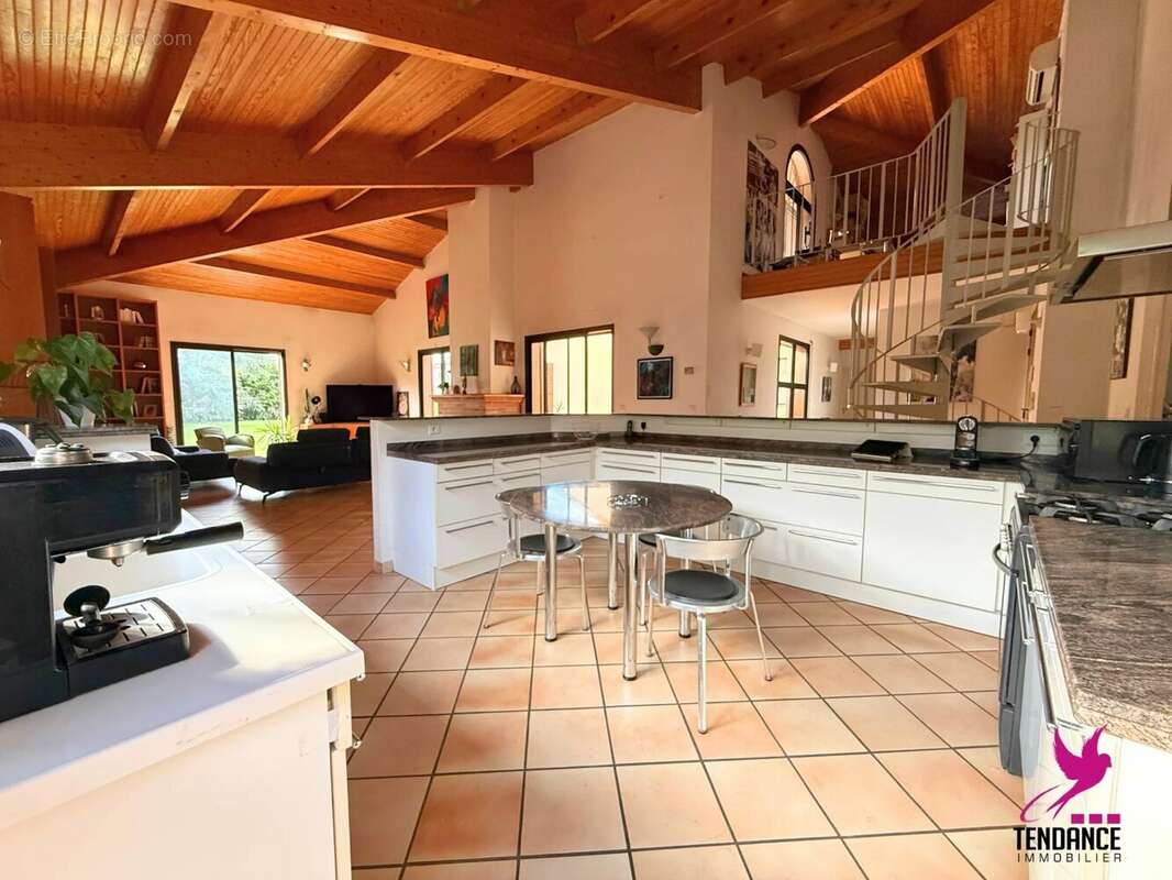 Maison à AUCAMVILLE