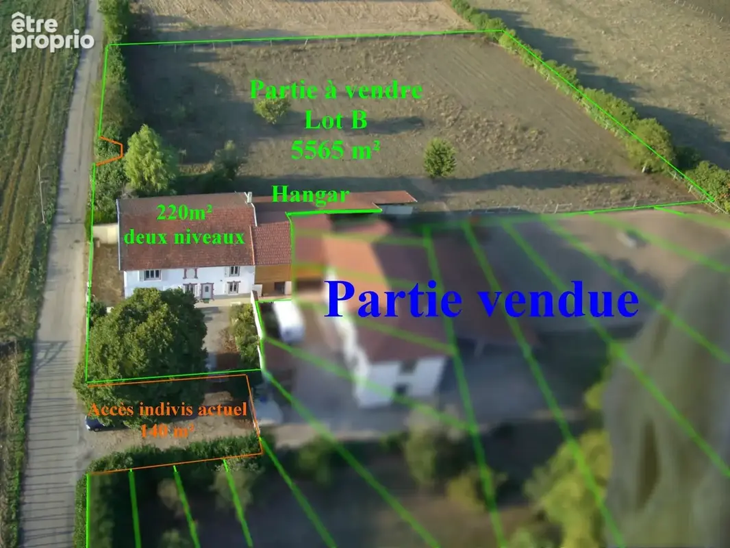 Une grande maison de 220 m² de potentiel sur un grand terrain de plus de 5500 m², bien isolée. À Ornacieux 38260 - photo 8