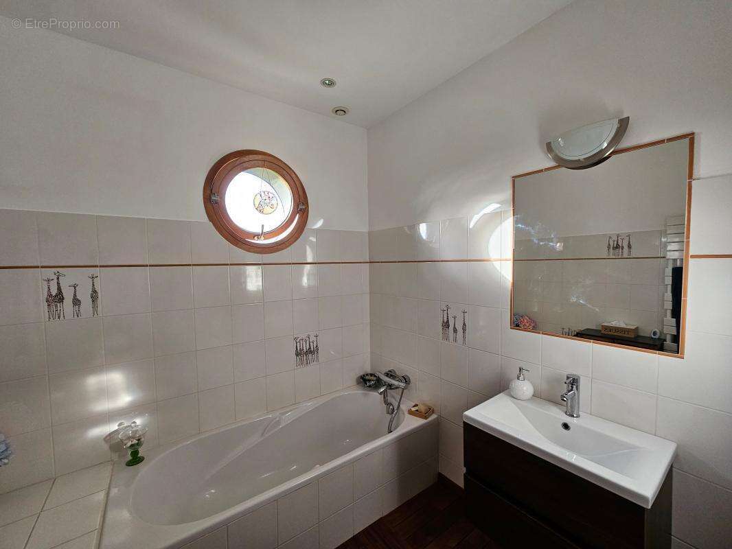 Maison à PLEUMEUR-BODOU