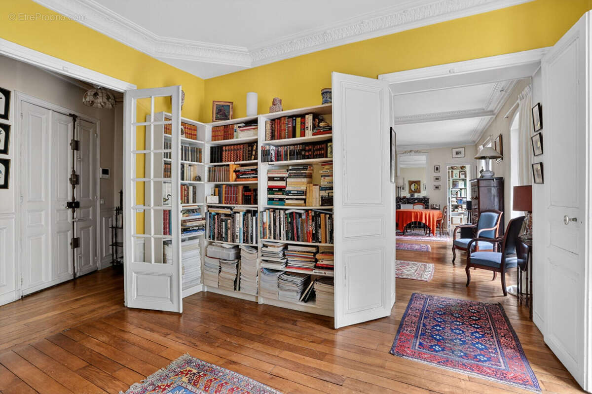 Appartement à PARIS-15E