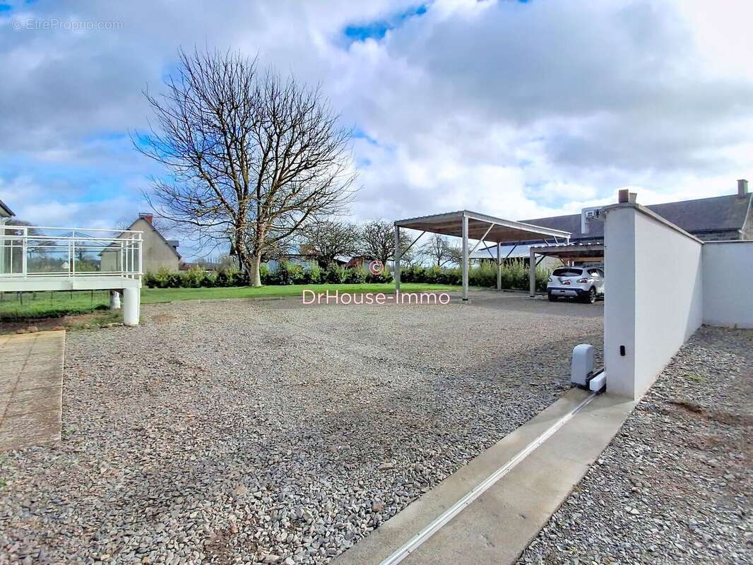 Maison 133 m² à Saint-Senier-Sous-Avranches  - photo 3