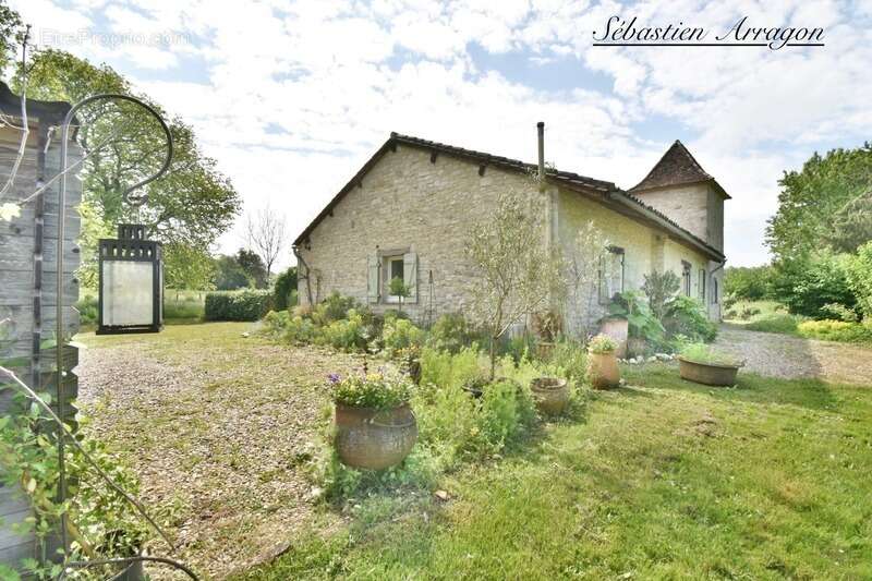 Maison de caractère à vendre 5 pièces  (47) - photo 24
