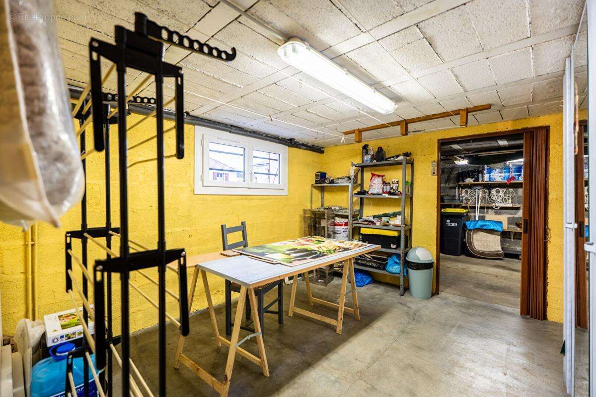 Maison à VARENNES-VAUZELLES