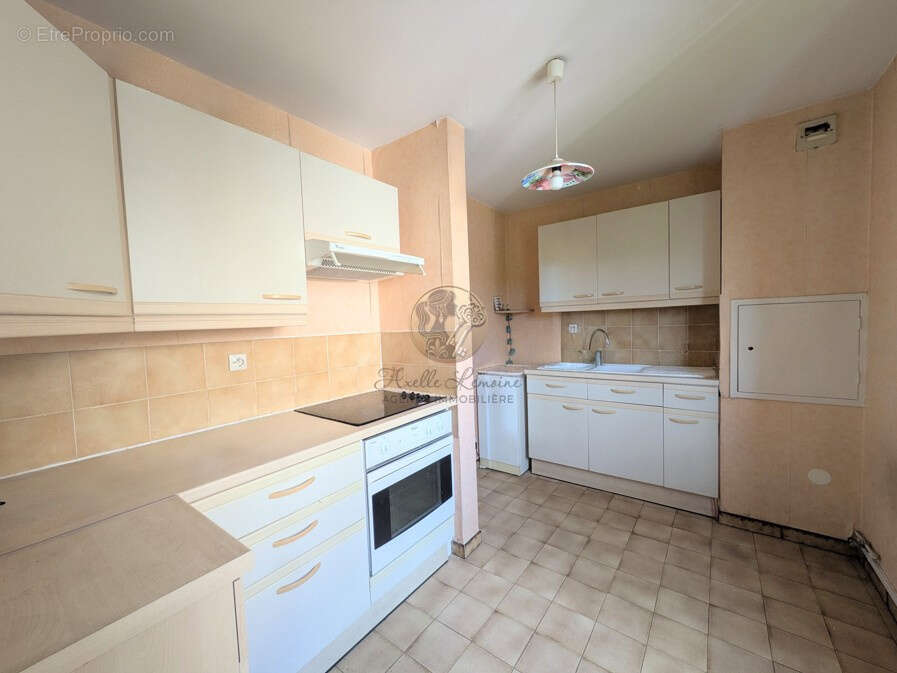 Appartement à LYON-9E