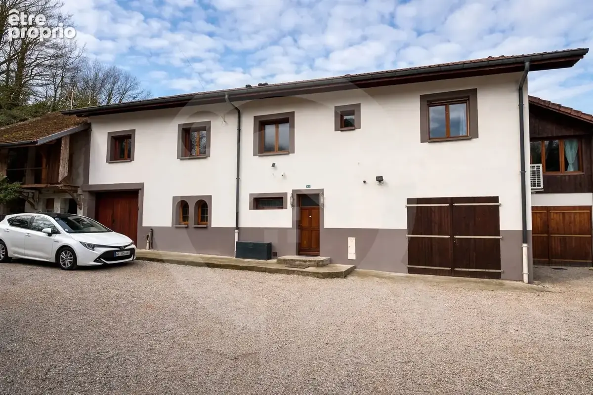 Maison 8 pièces 275 m² à vendre à Arthaz-Pont-Notre-Dame (74380) - photo 5